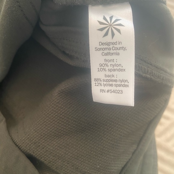 Athleta Headlands Hybrid Cargo II Tights - aspen olive - Picture 6 of 10